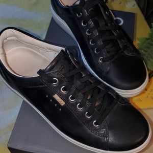 Ecco Soft 7 sneakers